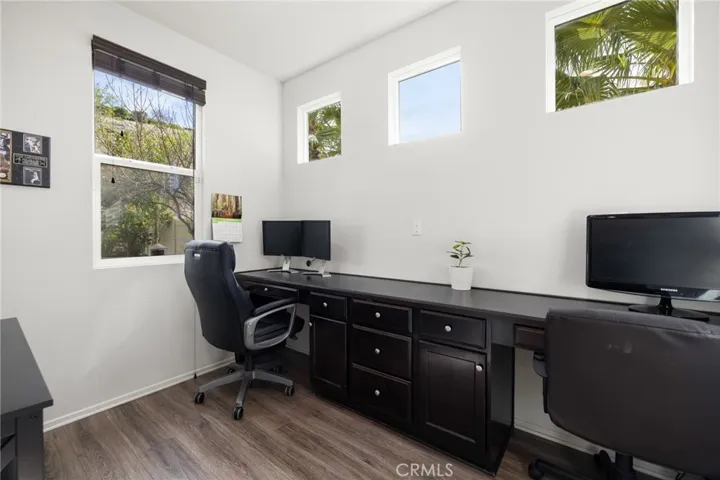 Office/flex space of the kitchen dining area