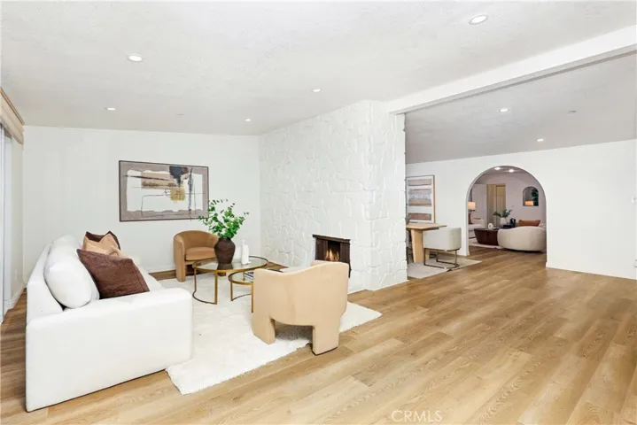 Living Room
Fire in fireplace has been virtually added for staging purposes.
