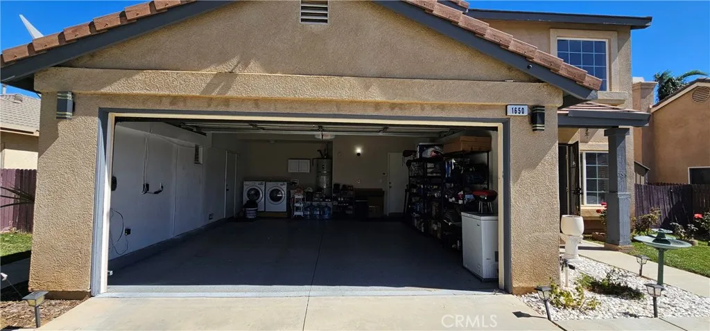 1650 Ravenswood Road, Beaumont, California 92223