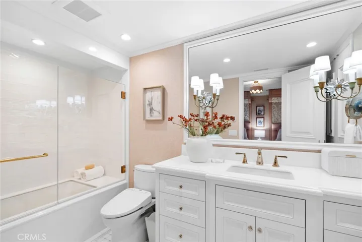 En-suite bathroom to bedroom #3