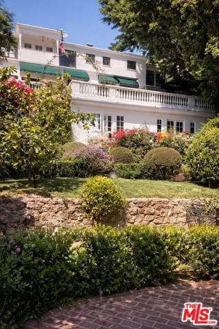 8298 Presson Place, Los Angeles, California 90069