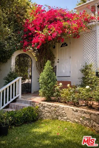 8298 Presson Place, Los Angeles, California 90069