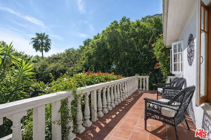 8298 Presson Place, Los Angeles, California 90069