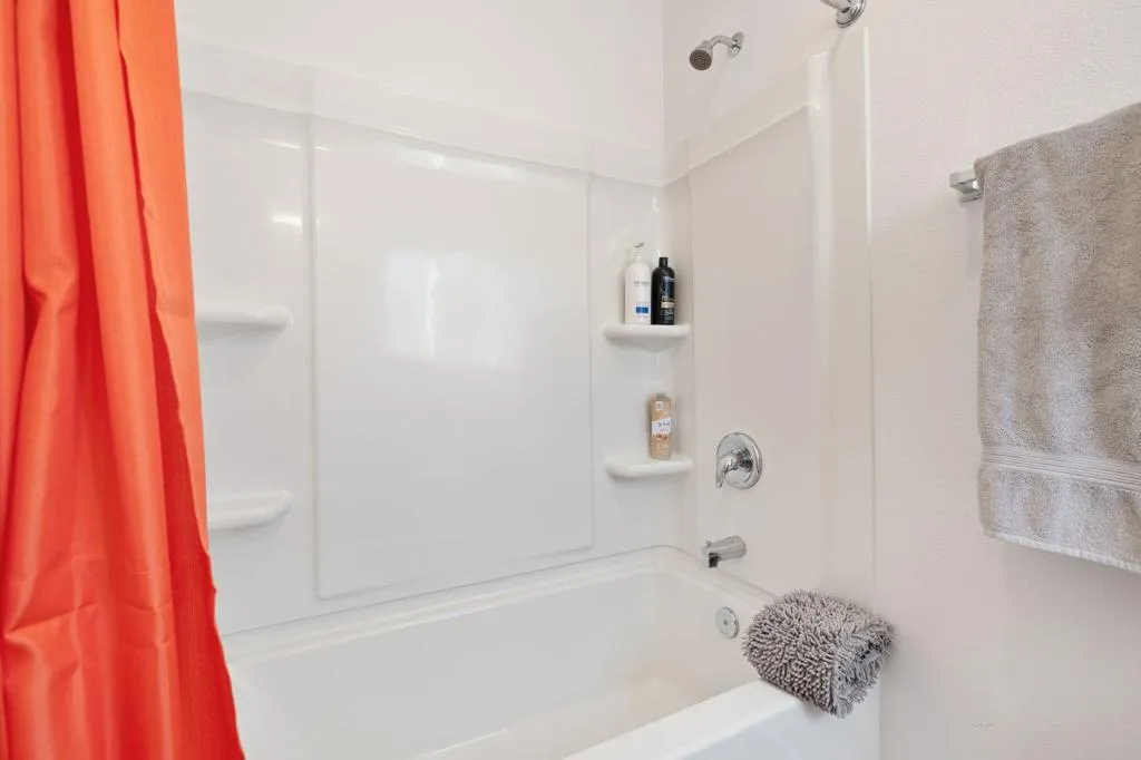 32-web-or-mls-8M4A9432