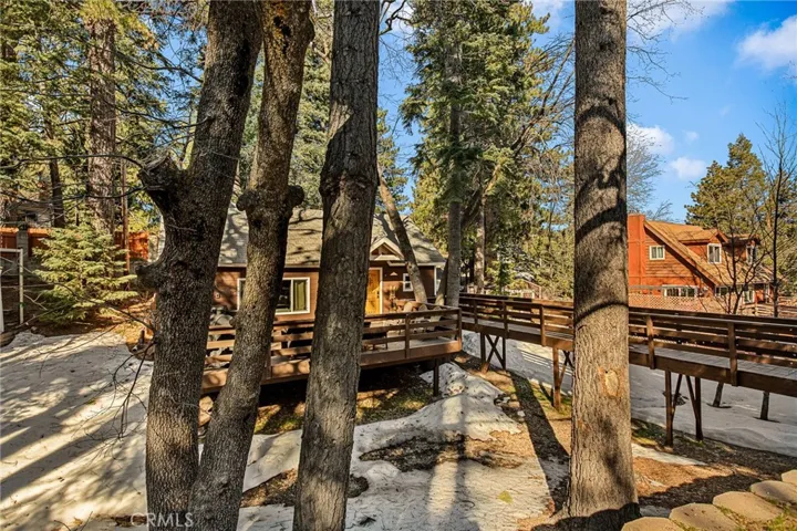 Front of cabin with walk way.