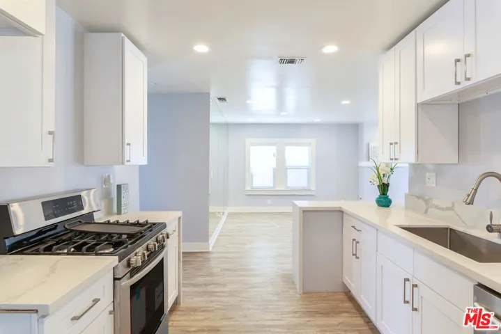 1836 The Strand, Hermosa Beach, California 90254