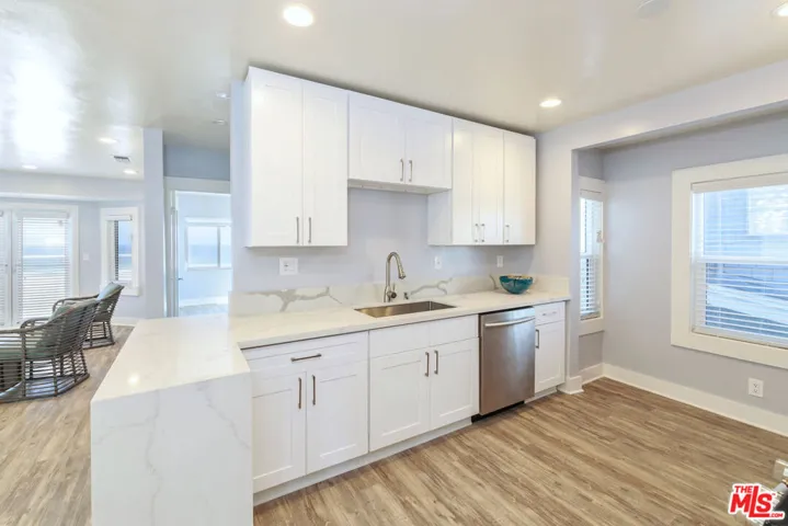 1836 The Strand, Hermosa Beach, California 90254