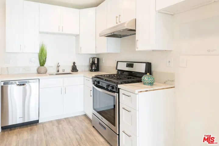 1836 The Strand, Hermosa Beach, California 90254