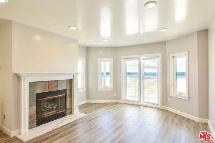 1836 The Strand, Hermosa Beach, California 90254