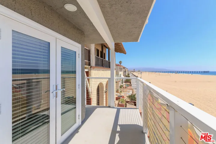 1836 The Strand, Hermosa Beach, California 90254