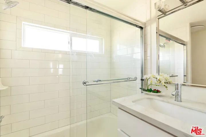 1836 The Strand, Hermosa Beach, California 90254