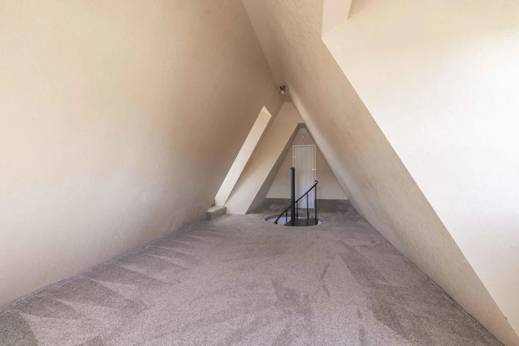 048_Attic 2