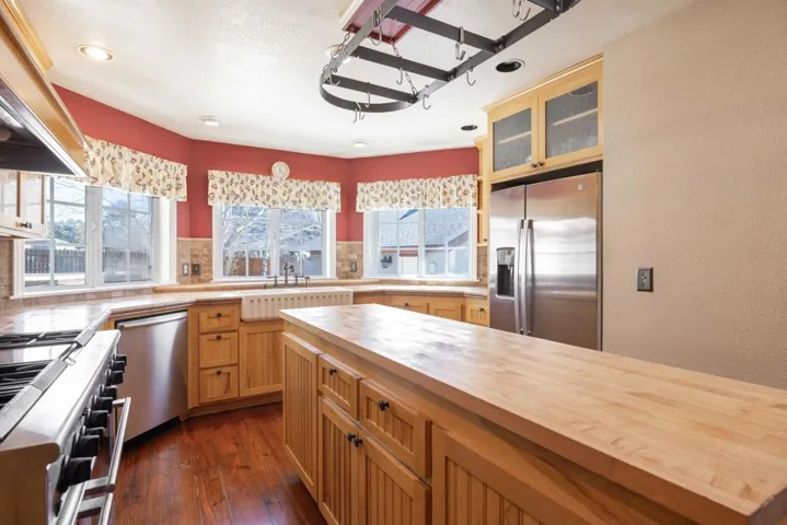 020_Kitchen 3
