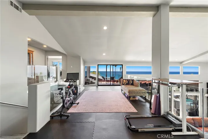 upstairs mezzanine/workout area