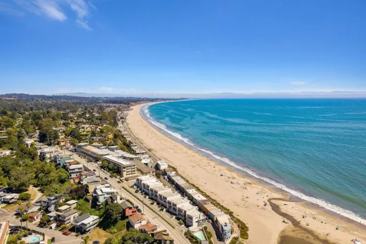 146 Aptos School Road, Aptos, California 95003