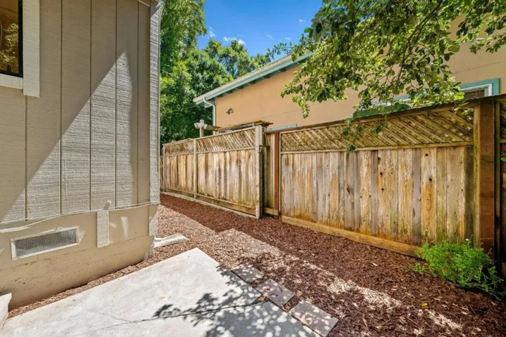 146 Aptos School Road, Aptos, California 95003