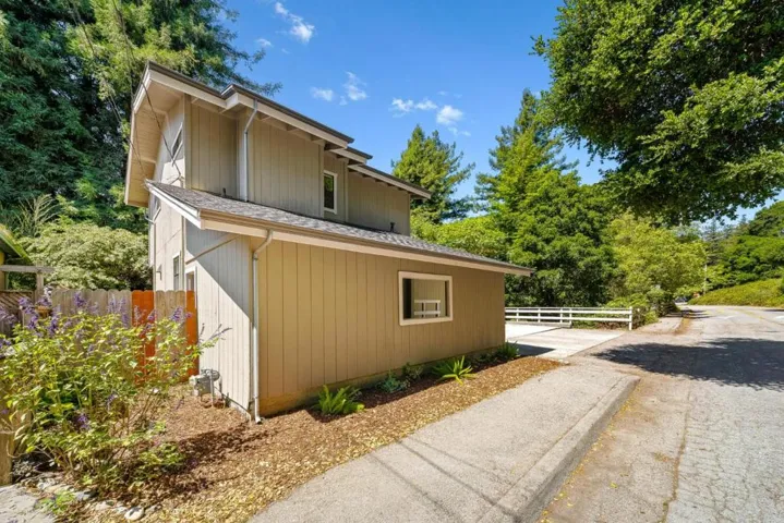 146 Aptos School Road, Aptos, California 95003