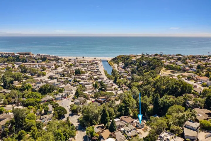 146 Aptos School Road, Aptos, California 95003