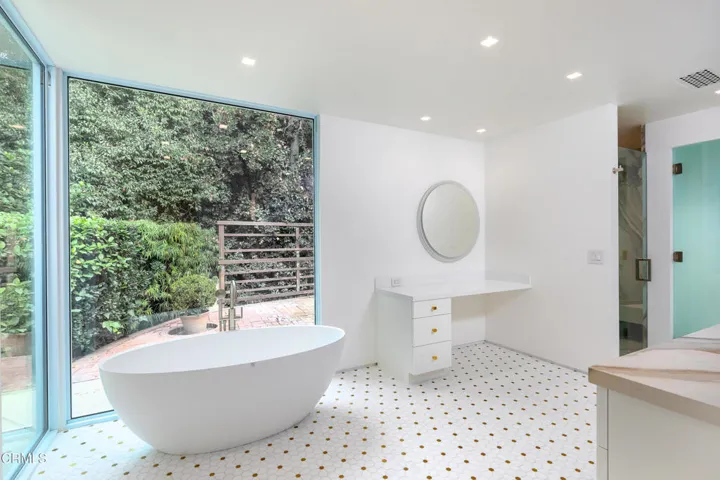 33.800 Canon_856_mls