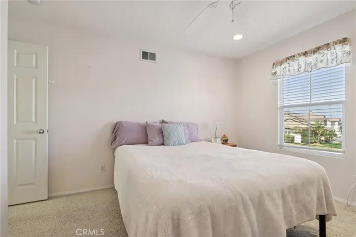 Extra bedroom ideal for guests or family members