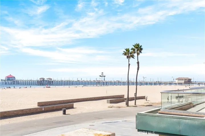 Minutes to boardwalk