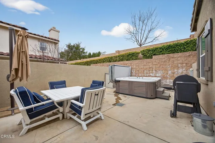 27-web-or-mls-Upmarket Media-34Sec079