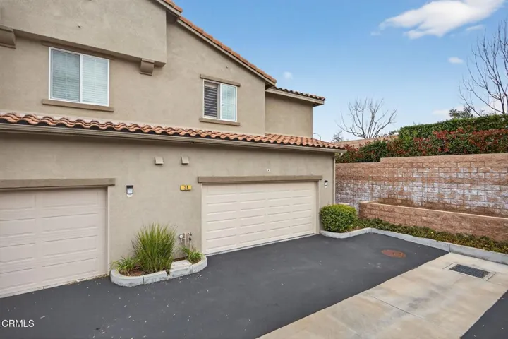 31-web-or-mls-Upmarket Media-34Sec092