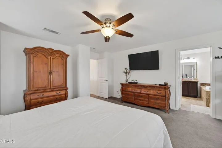 16-web-or-mls-Upmarket Media-34Sec047