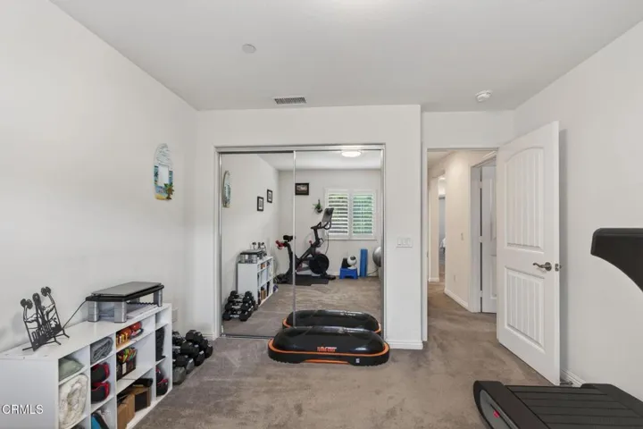 25-web-or-mls-Upmarket Media-34Sec077