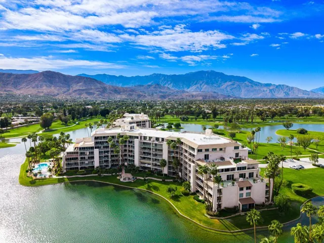 900 Island Drive