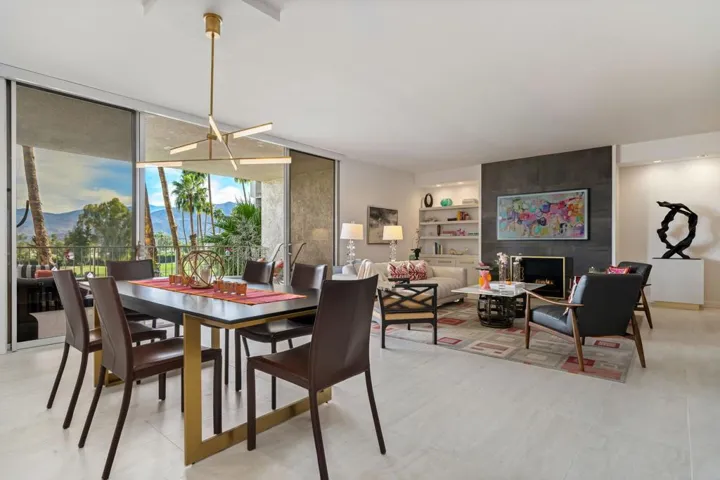 Diningroom to Balcony