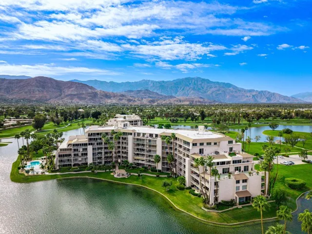 900 Island Drive
