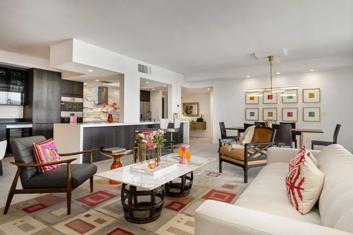 Livingroom Diningroom Kitchen