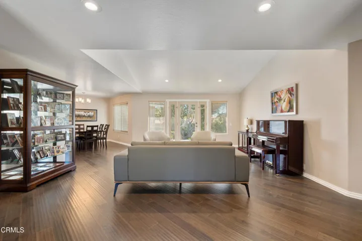 11-Living Room