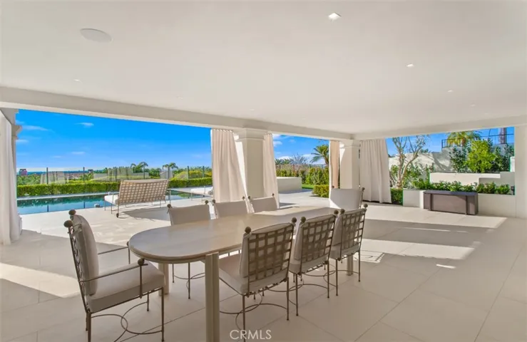 lower level covered dining area