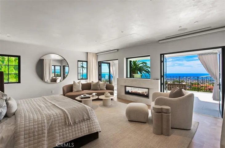 Primary Suite w/ sit down ocean views
