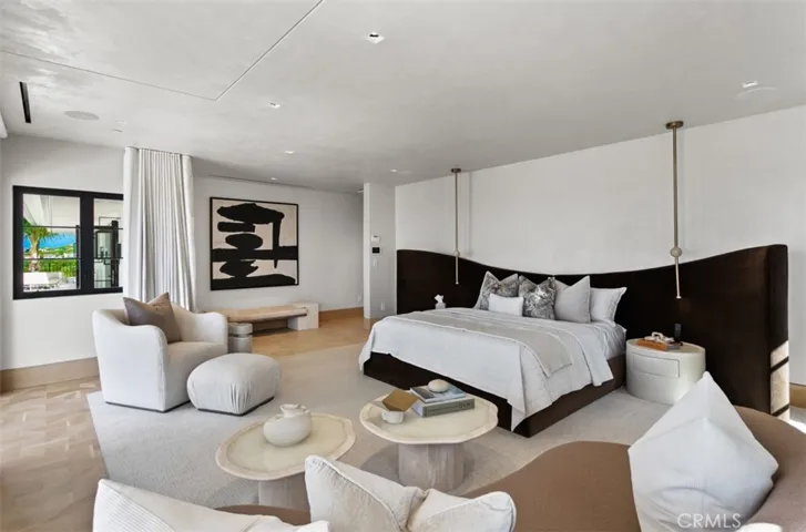 Primary Suite w/ sit down ocean views