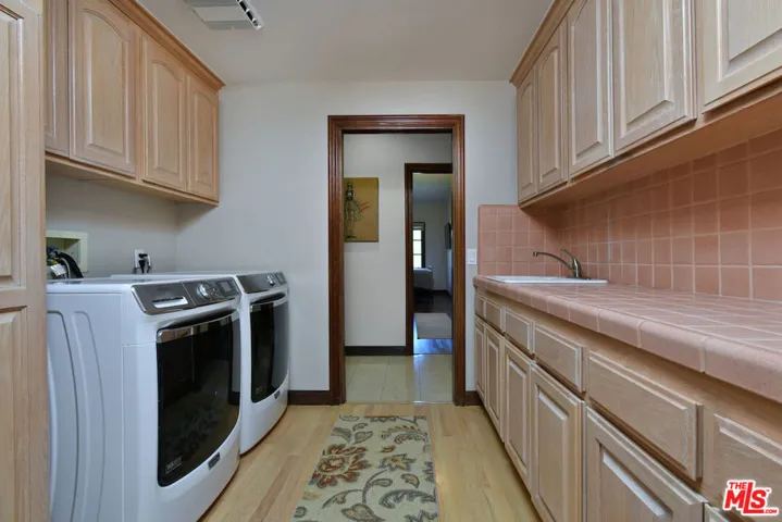 2317 Sierra Creek Road, Agoura Hills, California 91301