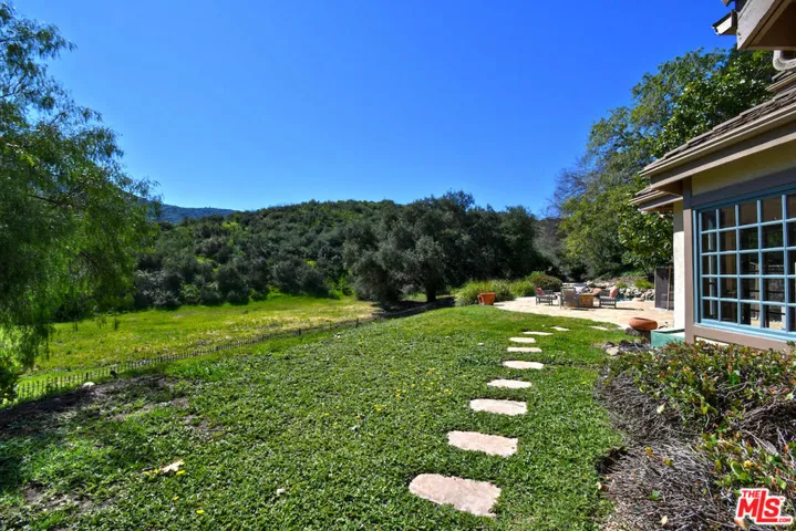 2317 Sierra Creek Road, Agoura Hills, California 91301