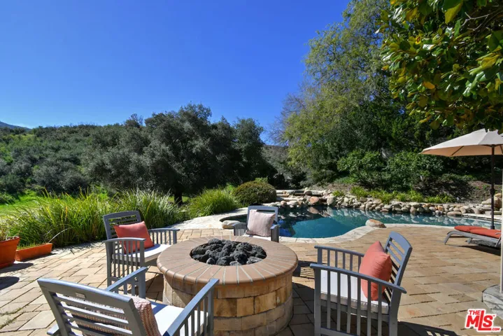 2317 Sierra Creek Road, Agoura Hills, California 91301