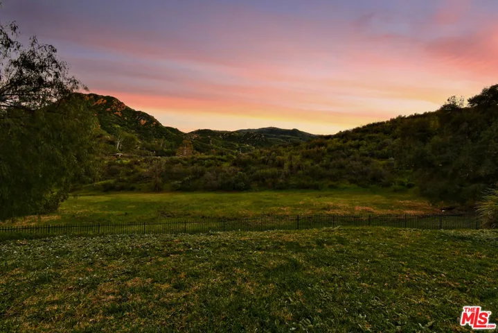 2317 Sierra Creek Road, Agoura Hills, California 91301