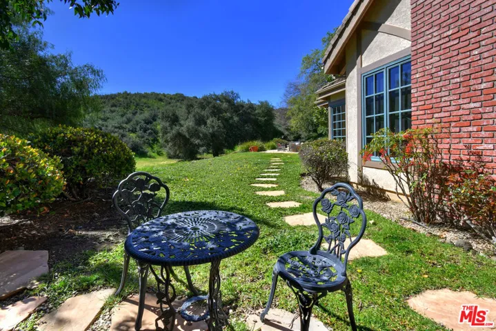2317 Sierra Creek Road, Agoura Hills, California 91301
