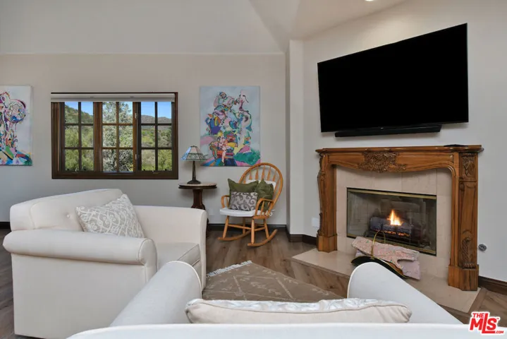 2317 Sierra Creek Road, Agoura Hills, California 91301