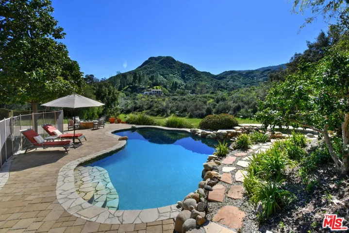 2317 Sierra Creek Road, Agoura Hills, California 91301