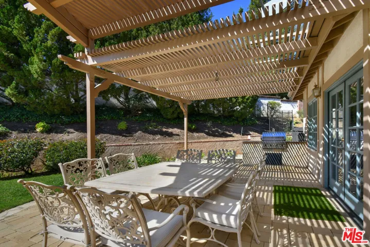 2317 Sierra Creek Road, Agoura Hills, California 91301