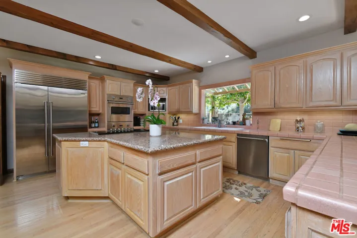 2317 Sierra Creek Road, Agoura Hills, California 91301