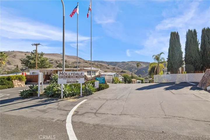 Welcome to Hollydale MHP