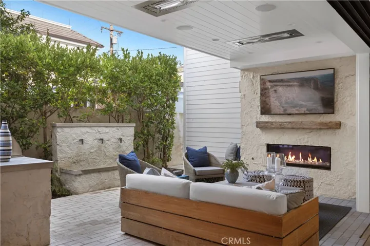 302 Orchid Avenue, Corona Del Mar, California 92625