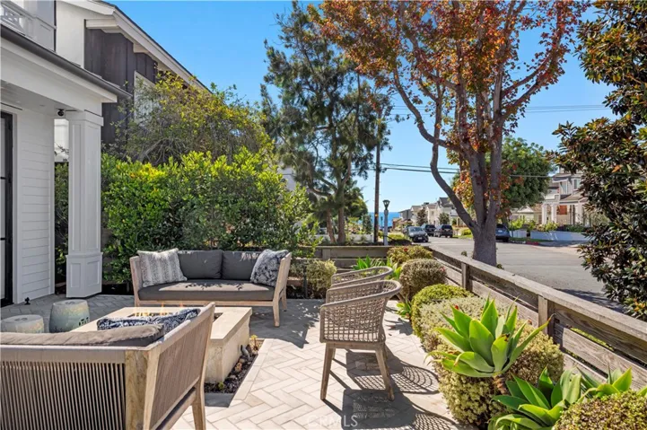 302 Orchid Avenue, Corona Del Mar, California 92625