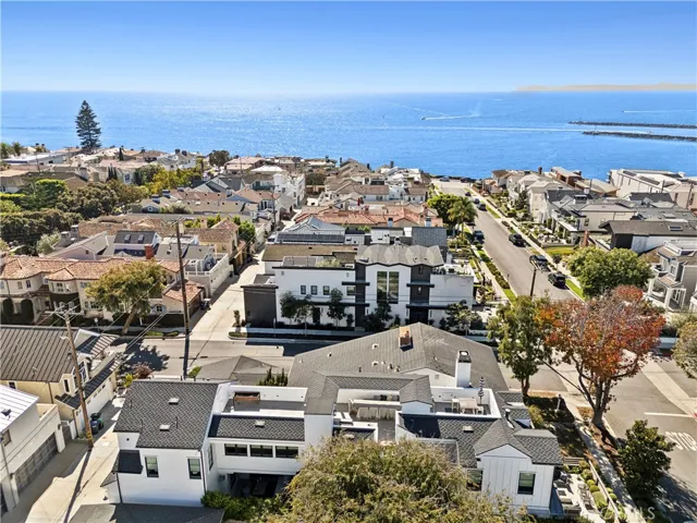 302 Orchid Avenue, Corona Del Mar, California 92625